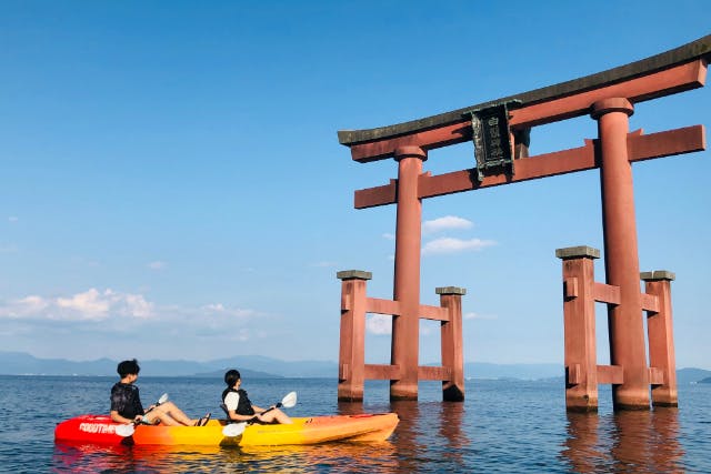 【琵琶湖・カヌー】青い湖上のパワースポット！白髭神社の湖中鳥居をカヌーで参拝しよう！