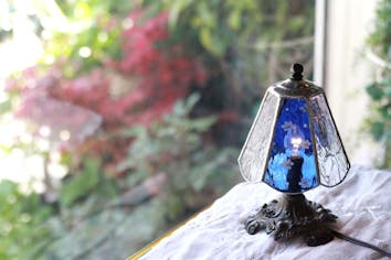 大阪・ステンドグラス体験】可愛らしいガラス雑貨を手作り！小花のミニ