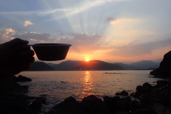 三重・紀北町・サンセットSUPツアー】夕日の中で海上散歩を楽しもう