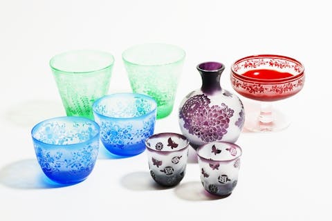 【東京・新宿・サンドブラスト】新宿三丁目駅から徒歩約5分！サンドブラスト体験（グラス30種のほかにプレートや花瓶など）　おひとり様・カップルのご参加OK！！女性に人気