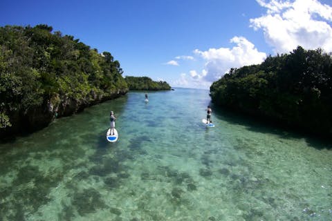 【沖縄・石垣島】輝く海をひとりじめ！川平湾SUPクルージング