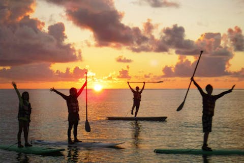 【沖縄・石垣島】朝・夕の幻想的な景色に感動！お散歩SUPツアー
