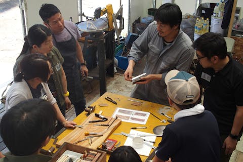 【東京・八王子・手作り雑貨】工具用の鋼の板を削って作り出す！カスタムナイフ制作