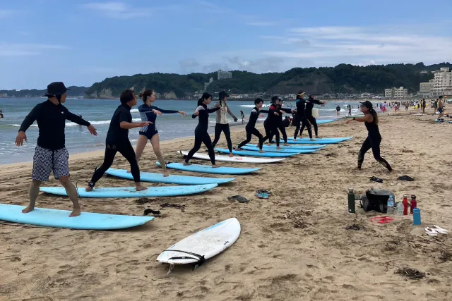 サンチャイルド千葉 (御宿町(夷隅郡) サーフィン体験)の「【千葉・サーフィン】初心者安心!経験者のステップアップもお手伝い!お子様のみの参加もOK/御宿駅近徒歩10分」の画像