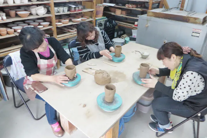 鹿児島 霧島市 陶芸体験 自分の手で器を作ろう 手びねり体験 湯のみ 茶碗など アソビュー