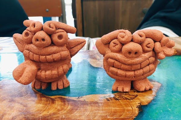 沖縄・石垣島・シーサー作り】大きな笑顔がまぶしい！シーサーを作ろう