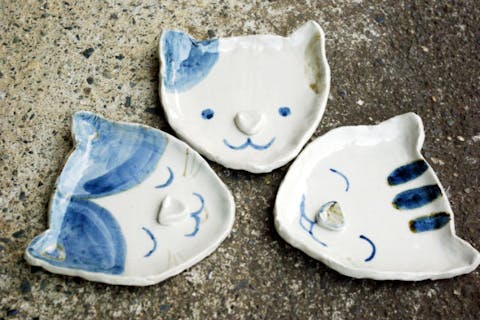 【山梨・笛吹・陶芸体験】どろんこ遊び感覚！手びねり陶芸体験（粘土900ｇ・湯呑み3個／中皿3個など）