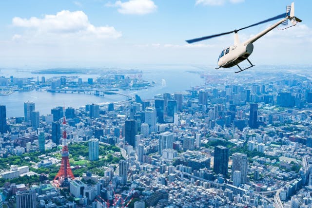 【東京・ヘリコプター遊覧・貸切】＜10分＞ヘリコプターで空のお散歩～東京タワー・スカイツリー周遊
