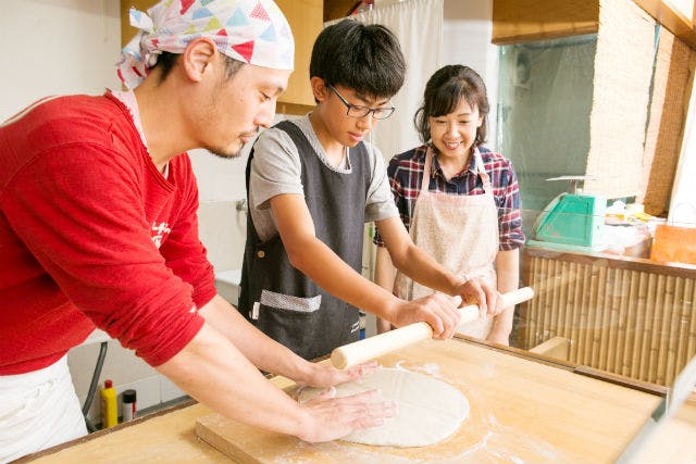 【京都・一乗寺・そば打ち】プロの道具を使用！一乗寺で本格蕎麦打ち体験