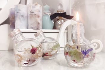 大阪・梅田・ハーバリウム】ボタニカルランプ＆アンティークサシェを作