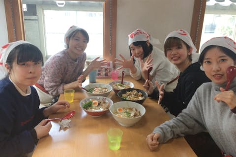 【京都・河原町今出川・料理教室】麺づくりと麺茹でを体験！ラーメンを作ろう（90分間）