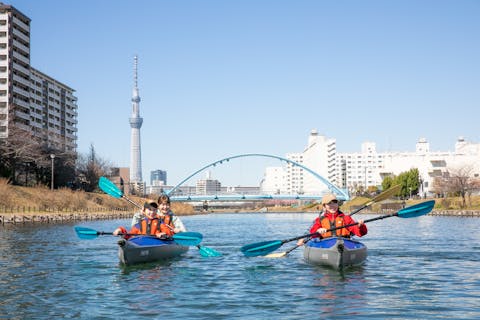 【東京 カヤック】晩秋×スカイツリーの絶景に感動！　東京カヤックツアー　♪澄み切った青空を感じてください。