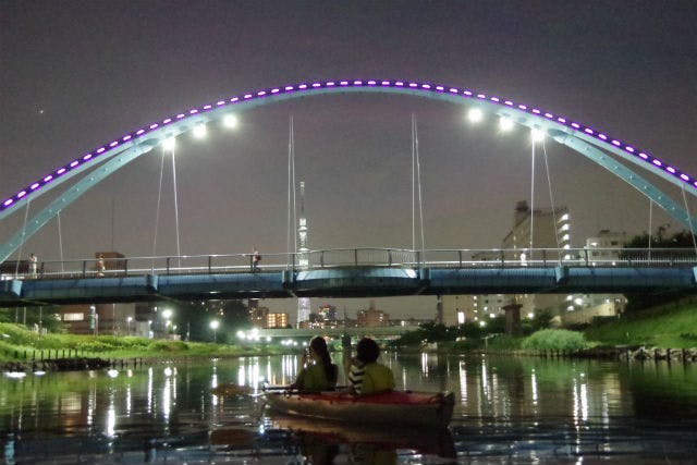 【東京　カヤック】スカイツリーの夜景を楽しむ！　東京ナイトカヤックツアー 　♪平日1名様から大歓迎です。　ソロ活女子にもおすすめです。
