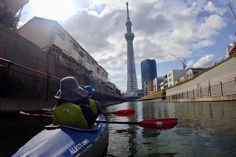 【東京・カヤック】目指せスカイツリー！　スカイツリーロングカヤックツアー　♪水路を繋ぎ圧巻のスカイツリーを体験