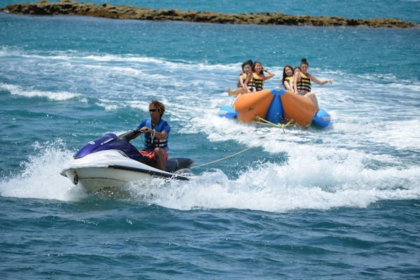 沖縄・中頭郡・マリンスポーツ】人気マリンスポーツ2種を体験！ダブル