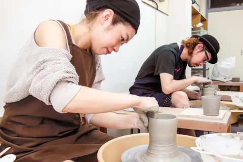 【東京・港区・陶芸】人生の晴れ舞台に！ウエディングギフトプラン（電動ろくろ）
