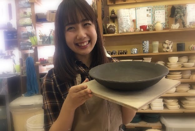 【大阪・四ツ橋・ 陶芸体験】カレー皿（パスタプレート）を簡単作成！大阪で陶芸体験