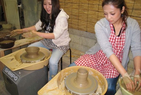 兵庫・丹波篠山市・陶芸】電動ろくろ体験｜伝統的 丹波焼づくり