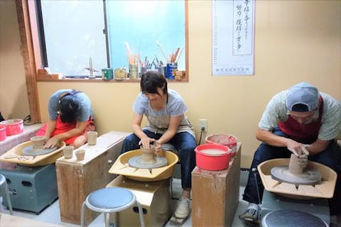 群馬・伊香保温泉近く・人気の電動ろくろ体験（2個制作）