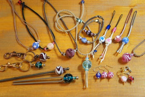 【河口湖・とんぼ玉作り】富士山の麓で、きらきら可愛いとんぼ玉を作ろう！