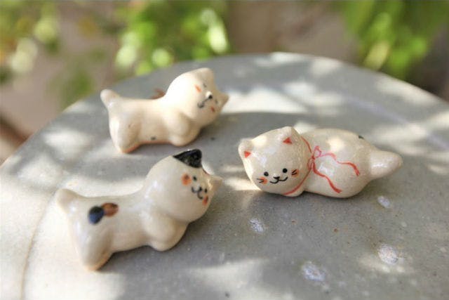 ねこ 焦げ茶色 箸置き 2個 ハンドメイド - 箸・カトラリー