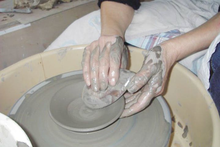 陶芸教室 クラフトガーデン さぎ山陶房 ネット予約ならアソビュー