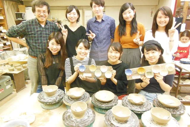Jr大阪駅から徒歩3分 10名 30名向け団体陶芸体験コース 茶碗 皿など1点 アソビュー