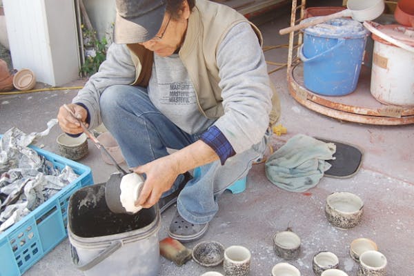 浜松・浜名湖・陶芸】実力派陶芸家の技術を教えるテクニックが身につく