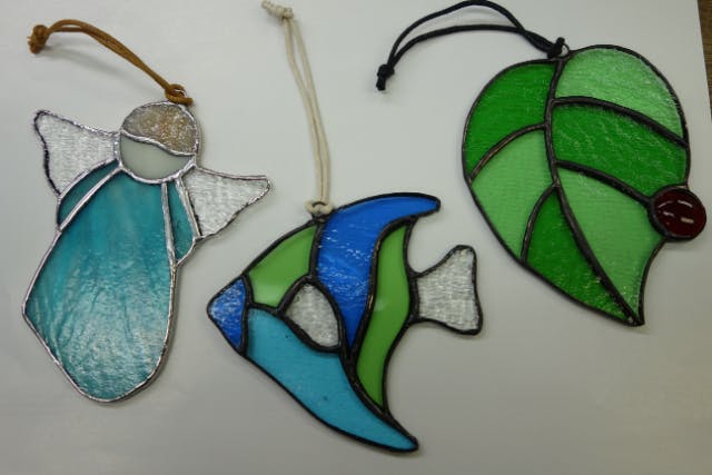 【静岡市・ガラス工芸】インテリアに大活躍。ガラスのオーナメント作り