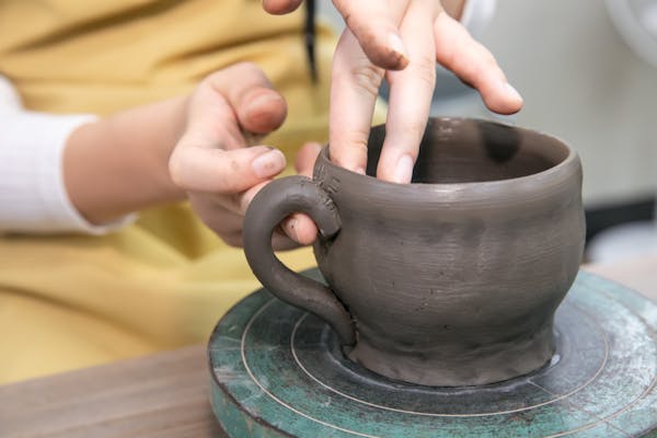 岡山・瀬戸内・手びねり】リーズナブルに体験!コップや小皿を作 岡山・瀬戸内・手びねり】リーズナブルに体験!コップや小皿を作