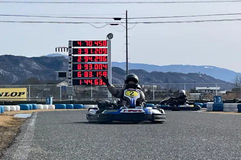 【安曇野・レンタルカート】気分はF1レーサー！ラップを競える4ラウンドコース