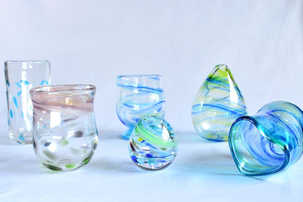 愛知・瀬戸市・吹きガラス】プレミアムコース＜42色のイロガラスや多様