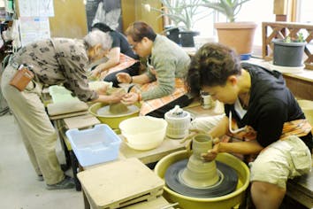 岐阜・多治見・電動ろくろ】土はたっぷり2.5kg！自由な感性を大切に