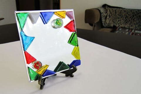 【鳥取・ガラス細工】色ガラスのかけらを使って、オリジナルミラーを作ろう！