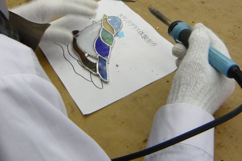 【函館市・ガラス細工】函館旅行の思い出に。オリジナルのフォトフレーム＆窓飾り作り