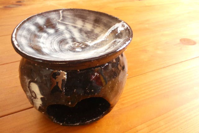 静岡・熱海・陶芸体験】貴重な黒御影土でつくる絵付けまでできる本格て