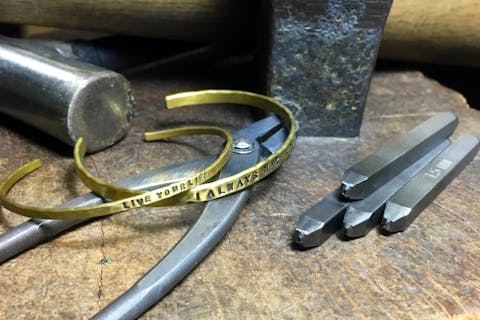 【岐阜市・アクセサリー作り】2個制作！アンティークな雰囲気が魅力！真鍮のアクセサリーを作ろう