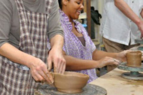 【橋本・相模原・南大沢　陶芸】プライベートレッスン(120分)　講師歴20年以上の対応力でお子様から高齢者まで楽しく陶芸にチャレンジ