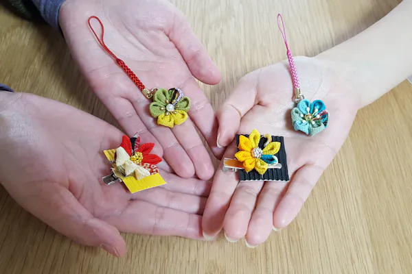 初級編つまみ細工・大阪】2種の雑貨作り！簡単気軽に旅の思い出つくり