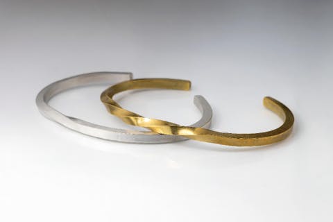 東京・青山・バングル作り（外苑前駅より徒歩5分）