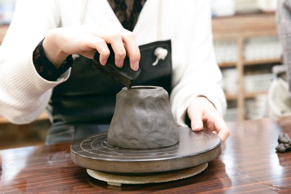 岡山・瀬戸内市】備前焼を作ろう。手びねり陶芸・自由制作コース