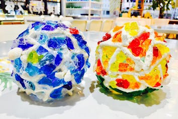 沖縄・那覇・ガラス細工】旅の記念にぴったり！サンゴと琉球ガラスの