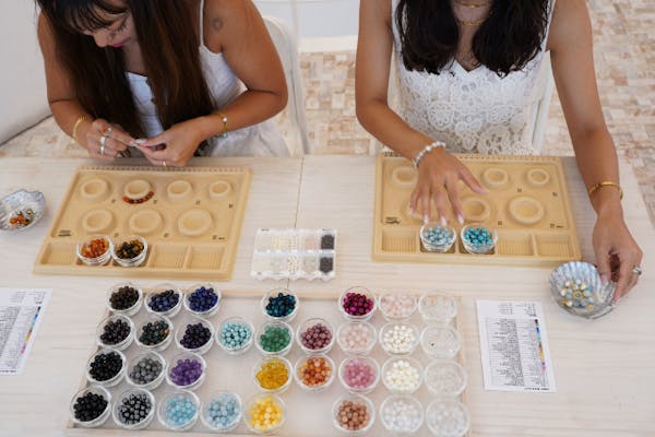 沖縄・恩納村・手作りブレスレット】40種から選べる！天然石の