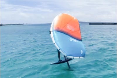 宮古ブルーの海で楽しむ経験者向けウイングフォイルレンタル｜アソビュー！
