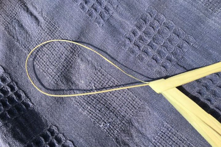 沖縄 手作りおもちゃ 沖縄の昔玩具 本物みたいなバッタを作ろう アソビュー 沖縄 手作りおもちゃ 沖縄の昔玩具 本物みたいなバッタを作ろう アソビュー