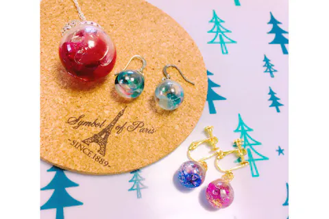 沖縄 宮古島 ハーバリウム 宮古島で可愛いハーバリウムアクセサリー作り体験 ピアスorイヤリングorネックレス アソビュー