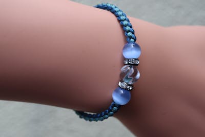 京都・二条城周辺・手作りブレスレット】パワーストーンと組みひもの