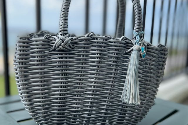 【京都・二条城周辺・和雑貨】お好きな2色で組みひもを組んでみよう！組みひもキーホルダー手作り体験