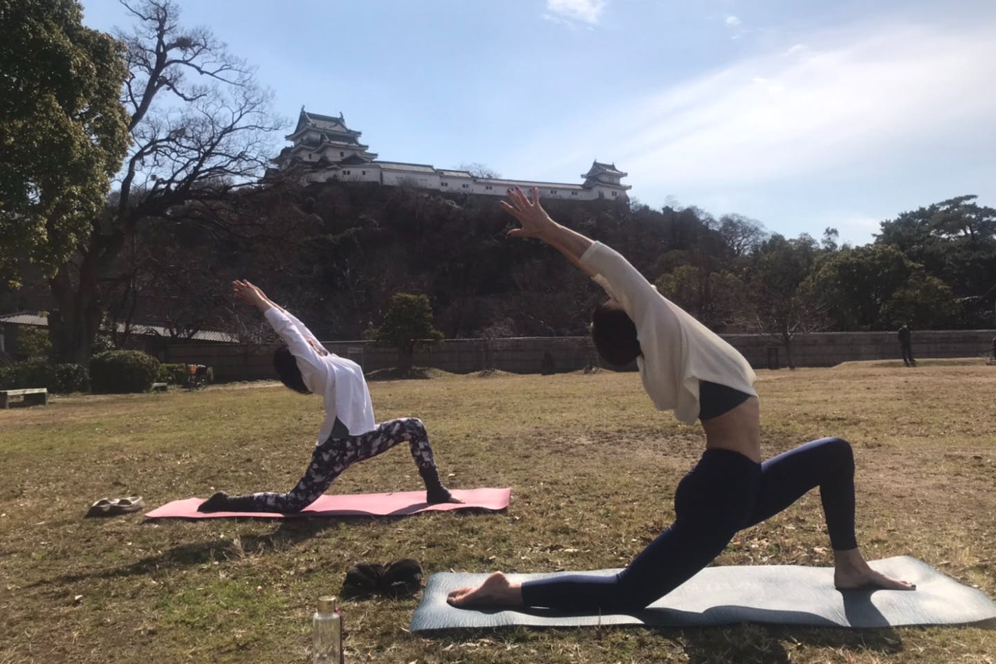 【和歌山・ヨガ教室】朝から身体がすっきり！和歌山城を眺めながら朝ヨガ体験