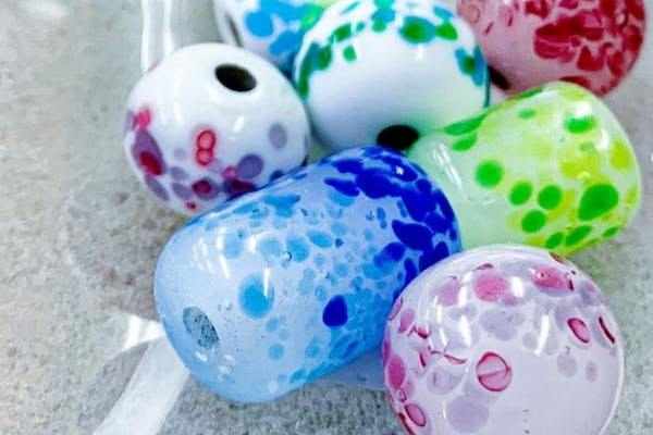 徳島・トンボ玉制作体験】無地or飾り玉から選べるとんぼ玉作り